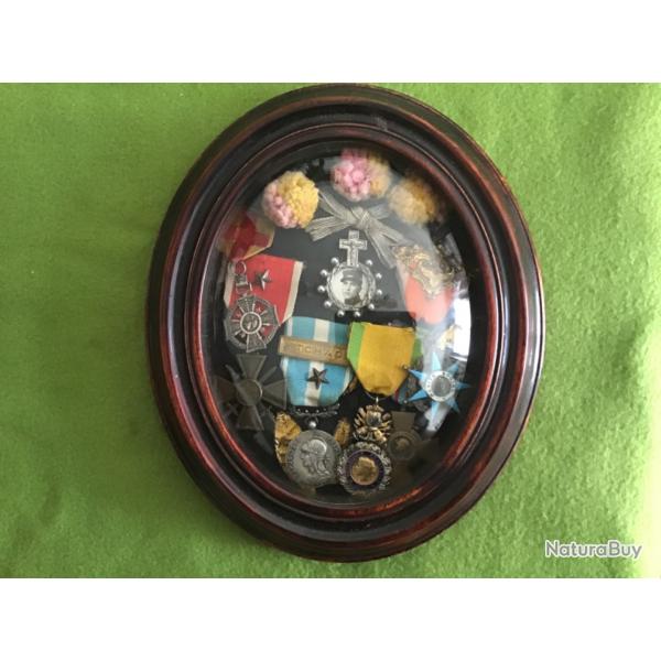 RARE MAGNIFIQUE CADRE AVEC DES MDAILLES 14-18 ww1