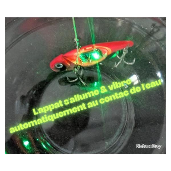 NOUVEAU !!! POISSON LEURRE LUMINEUX ET VIBRANT AU CONTACT DE L'EAU