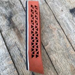 Plaque de couche alvéolée rouge 26mm fusil profil chasse plate
