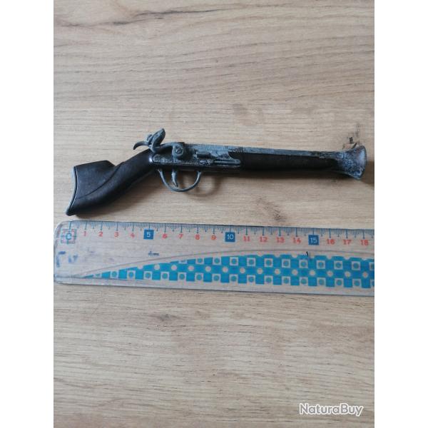 Ancienne petite carabine en jouet de 18cm systme pour amorce