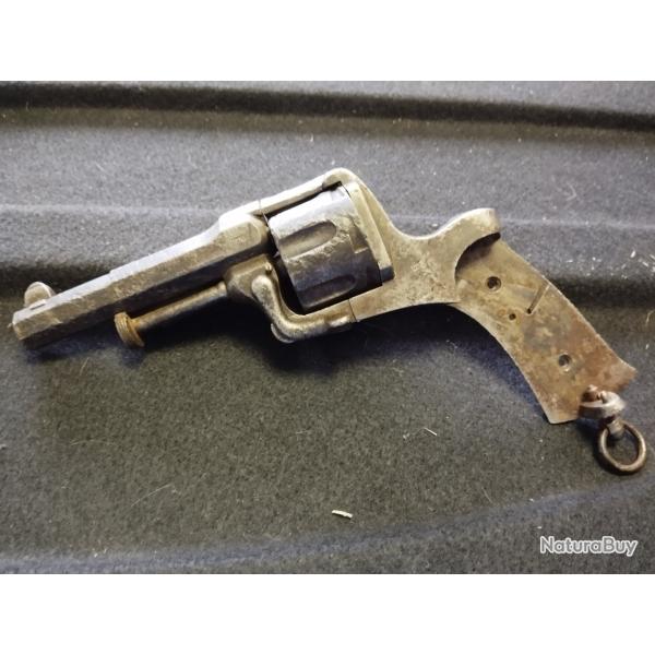 Revolver fagnus  maquaire pave incomplet