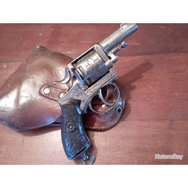 Revolver d'administration ou gardiennage en 320 avec holster.