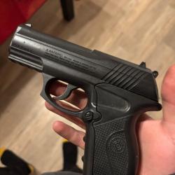 Pistolet airsoft 4,5mm bille d'acier 3,5 joules