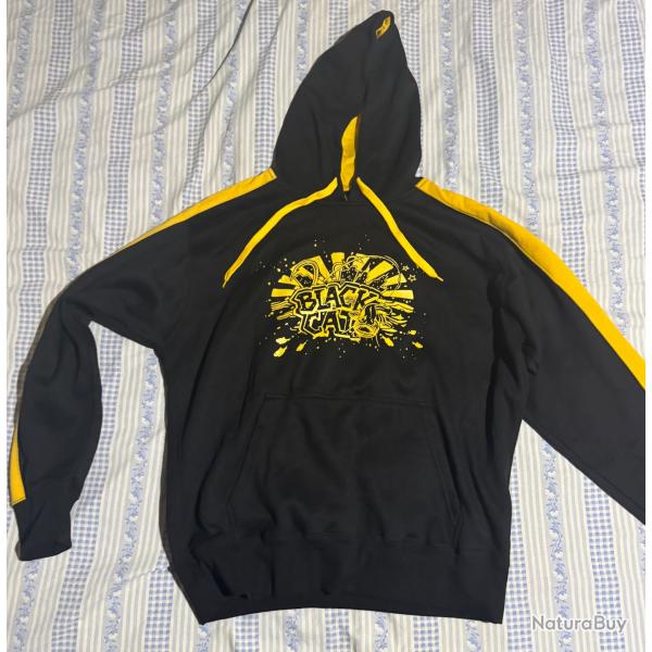 SWEAT  CAPUCHE BLACK CAT - TAILLE XL - TAT NEUF