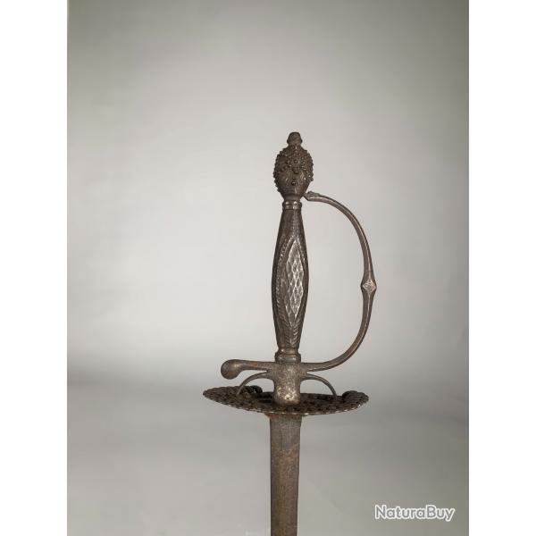 Epee De Cour Du XVIIIeme Siecle En Fer Facet