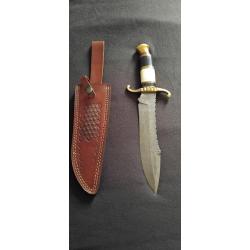 Couteau Bowie  lame en damas fourreau cuir