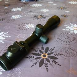 vend lunette nikon prostaff 7 2.5-10x42 tres bon état ancune rayures