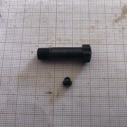 Diana 25: Grosse et petite vis de fixation entre le tube principal et le canon