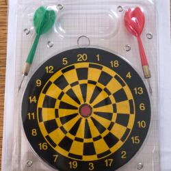 Jeux: mini cibles et fléchettes