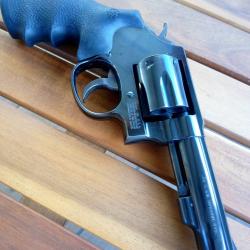 Smith & Wesson model 10 "MILITARY & POLICE"