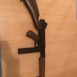 Réplique Airsoft AEG Thompson (imitation bois)