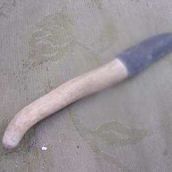 reproduction  outil   néolithique long. 25 cm