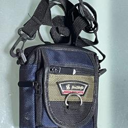 PETITE SACOCHE CEINTURE ET BANDOUILLERE