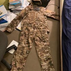 Ensemble camouflé Miltech