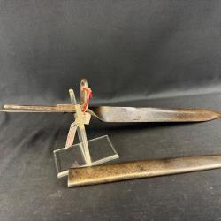baionette serbe ersatz  fabrication autrichienne modèle 1910 .   TRES RARE.