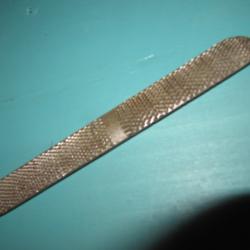 Rape bois demi rond double piqure et double face long 150