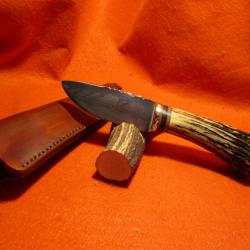 COUTEAU ARTISANAL forgé ATELIER DE L'OURS NOIR chasse camping rando manche meule bois de cerf