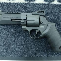 Taurus Raging Hunter Black 5 1/8" 44 mag