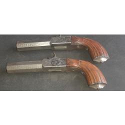 PAIRE DE PISTOLETS A PISTON