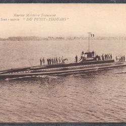 CPA - MARINE DE GUERRE -  Sous - Marin " DU PETIT - THOUARS " N°1500