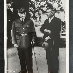 PHOTO Maréchal PETAIN et Pierre LAVAL.