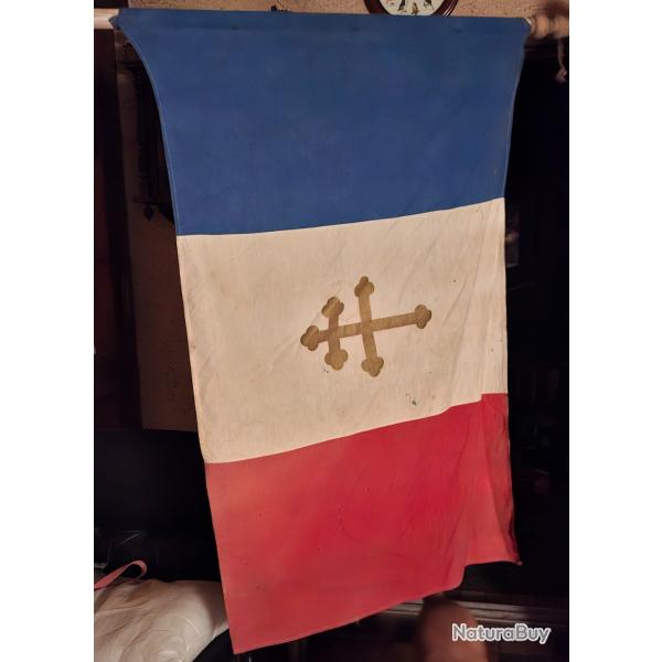 Drapeau franais deuxime guerre avec la croix de Lorraine