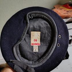 Béret bleu marine