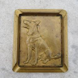 Ancien vide poche/cendrier en bronze doré a décor de chien, signé DELAUNE - FRANCE (XXé)