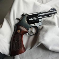 Revolver smith & Wesson modèle 18