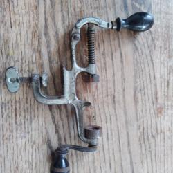 Sertisseuse 14 mm ou 32 Pour percussion centrale ou broche