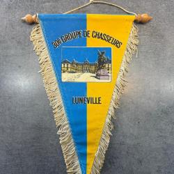 Fanion 30e groupe de chasseurs