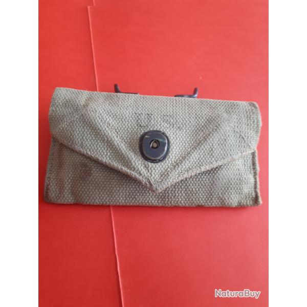 Pochette  pansement US deuxime guerre date de 1942