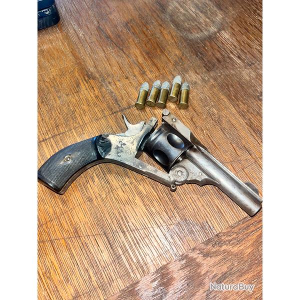 Superbe revolver  brisure 320 + munitions