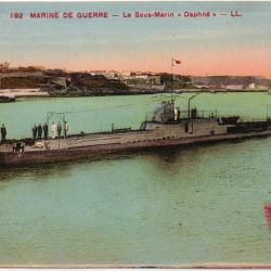 CPA - MARINE DE GUERRE -Le Sous - Marin " Daphné " N°1502