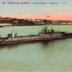CPA - MARINE DE GUERRE -Le Sous - Marin " Daphné " N°1504