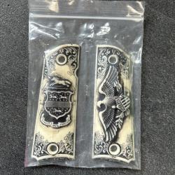 Plaques colt 1911 Resin. Neuf.