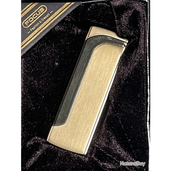 BRIQUET TEMPETE DORE