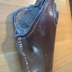 Holster en cuir pour révolver
