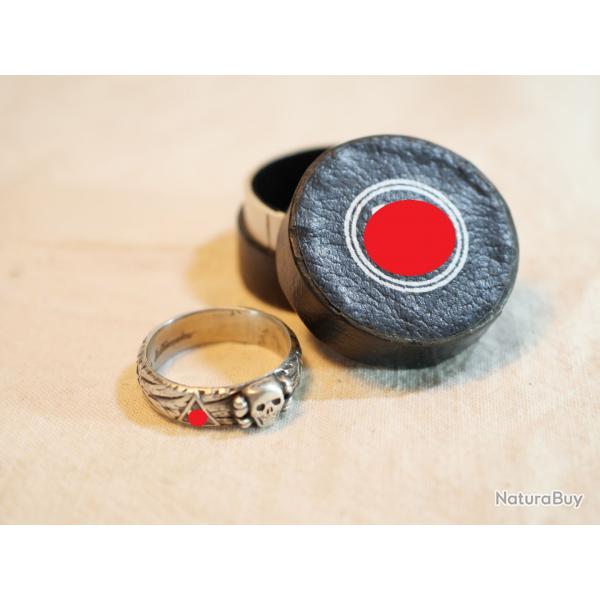 ++++ insigne allemand bague tte mort argent 900 millimes avec petit crin circulaire rfSDC25INA019