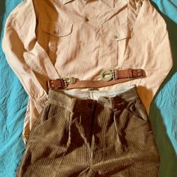Uniforme scout de France 1960, short, ceinturon, chemise La Hutte
