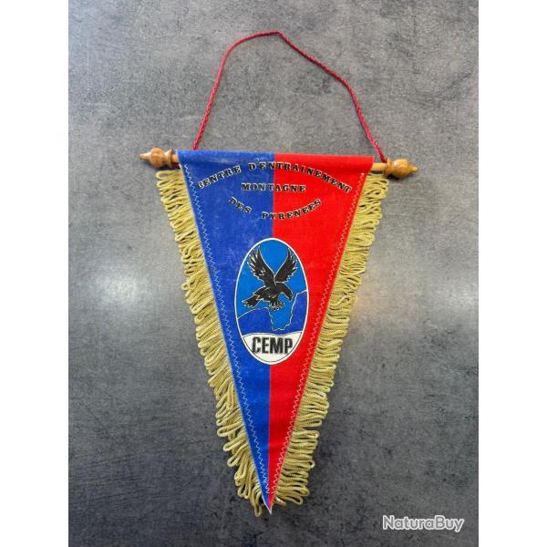 fanion militaire CEMP Centre d'Entranement Montagne