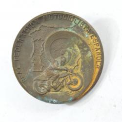 Médaille / insigne vis années 1950 Real Federacion Motociclista Espanola RFME medal. Collection moto