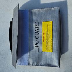 Pochette stockage batterie airsoft LIPO GUARD