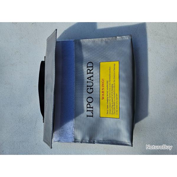 Pochette stockage batterie airsoft LIPO GUARD