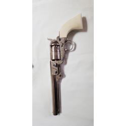 Révolver pietta colt 1851 nord navy version de luxe gravée et nikele cal 44