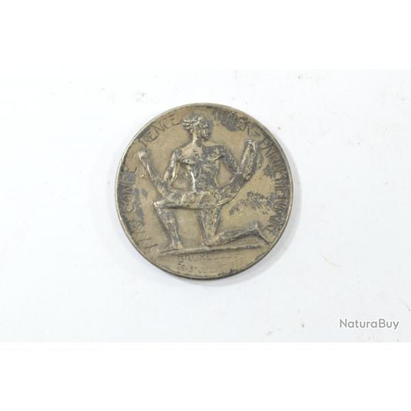 Mdaille / insigne  confrence interparlementaire 26 31 juillet 1935 Bruxelles