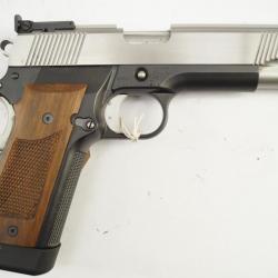 Pistolet Peter stahl 2011 45ACP