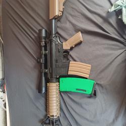 Airsoft m4 bon état avec chargeur et batterie