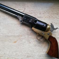 Revolver poudre noire colt 1851 Uberti calibre 36.
