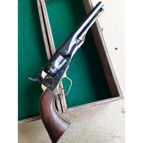 1862 police Uberti Pocket. Arms Rigdefield . Cal 36 . 6,5 pouces. Bronz noir. TBE.
